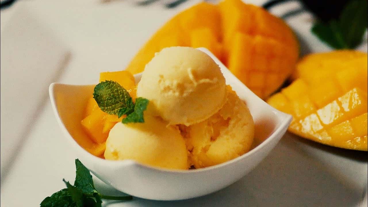 تصویر 1 از بستنی انبه صبحانه با طعمی خوشمزه و مفید برای روز شروع روز